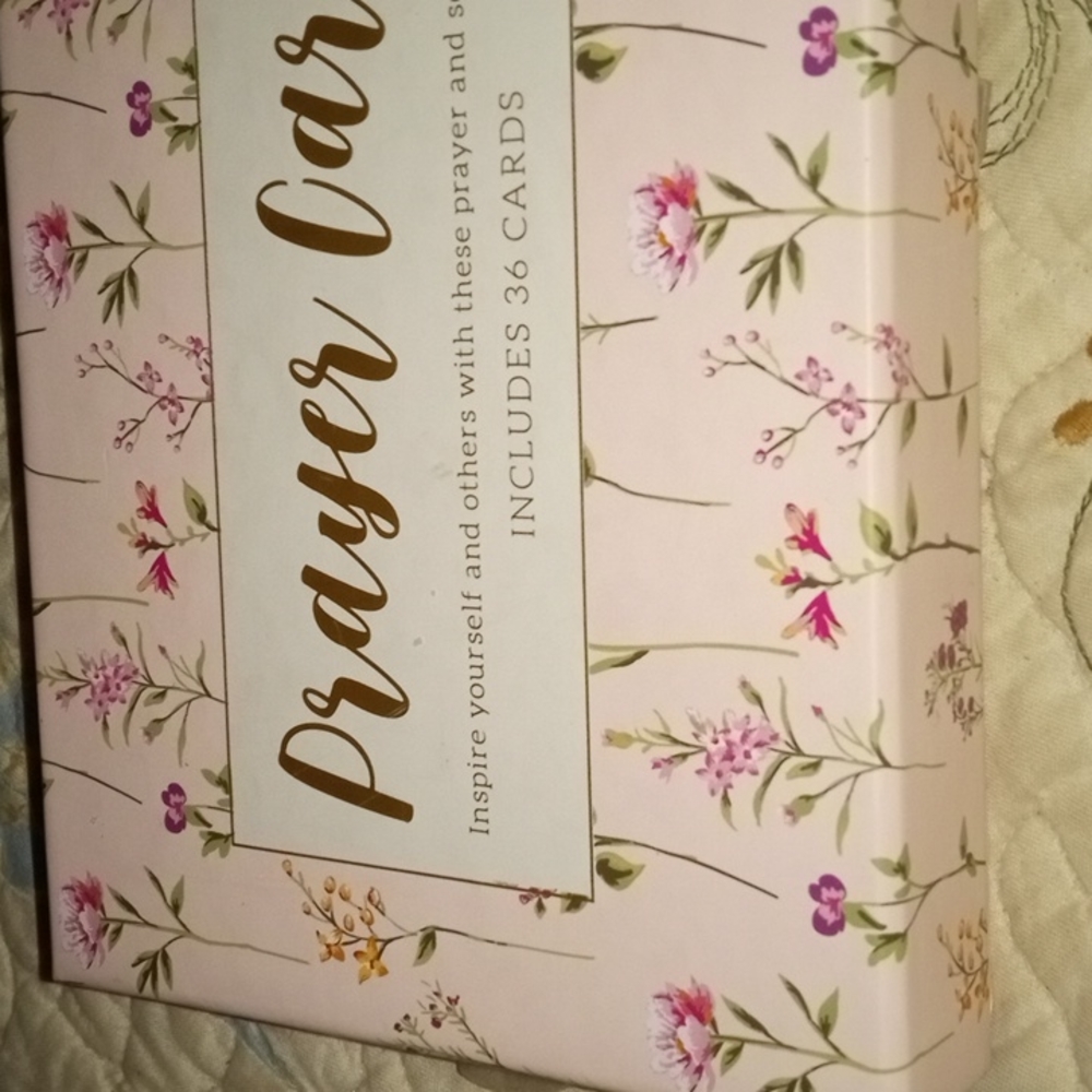 Prayer Cards In Decorative box - Picture 3 of 7